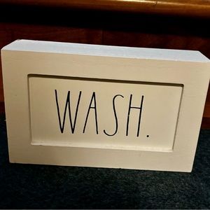 Rae Dunn “Wash” sign.